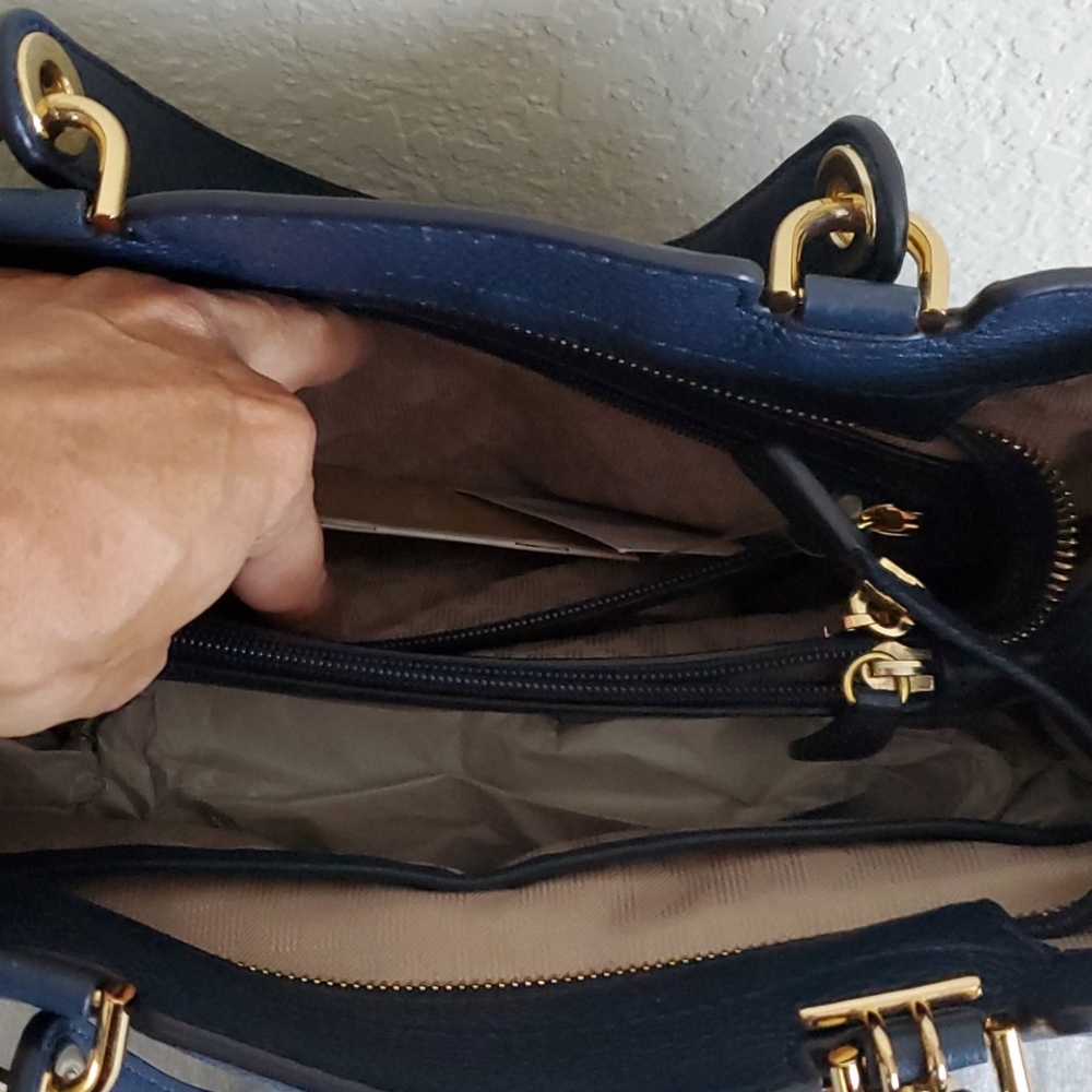 Bag - Picture 4 of 8